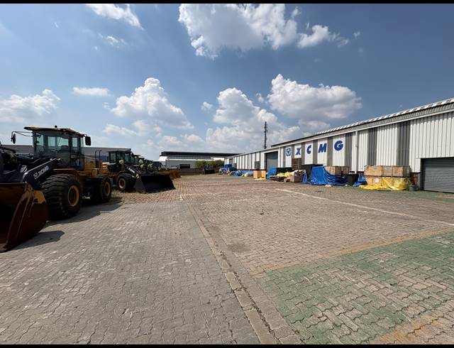 2,424M² WAREHOUSE TO LET IN SPARTAN